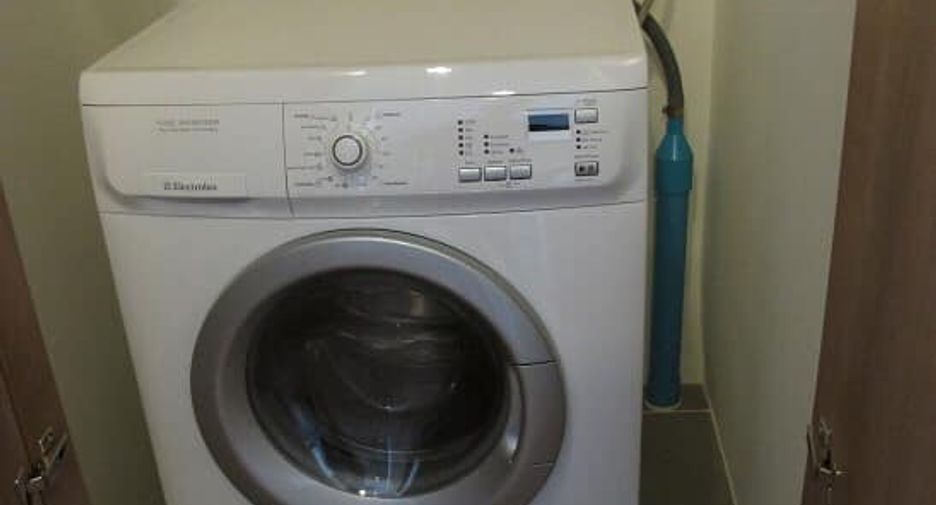 Аренда и продажа 2 спальни кондо в Пхра Кханонг, Бангкок
