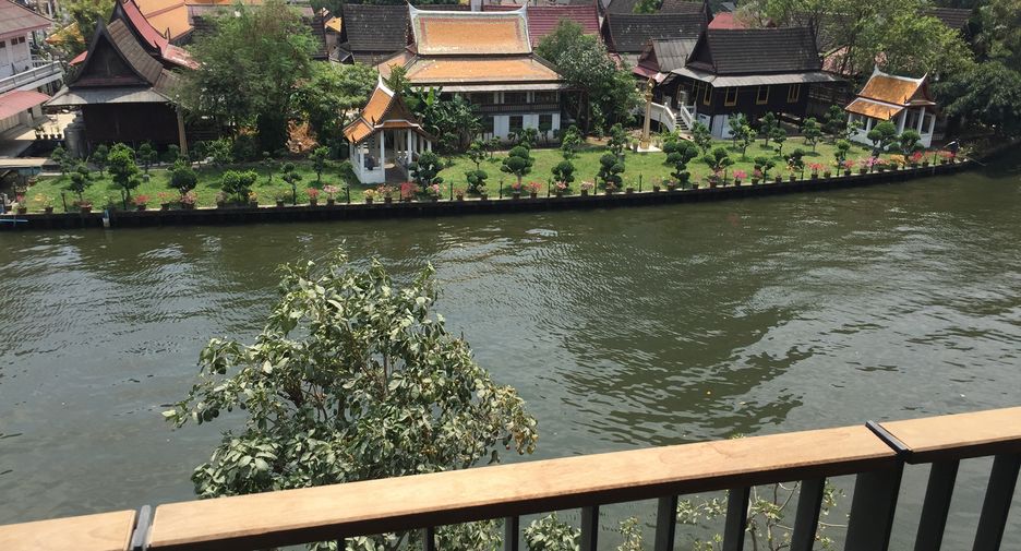 出租 和 出售 2 卧室 公寓 在 Watthana, 曼谷