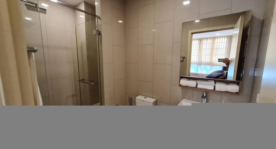 Condo en alquiler y en venta de 2 habitaciones en Watthana, Bangkok