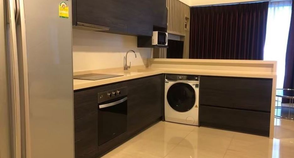 Wohnung zur Miete und zum Kauf mit 3 Zimmer in Watthana, Bangkok