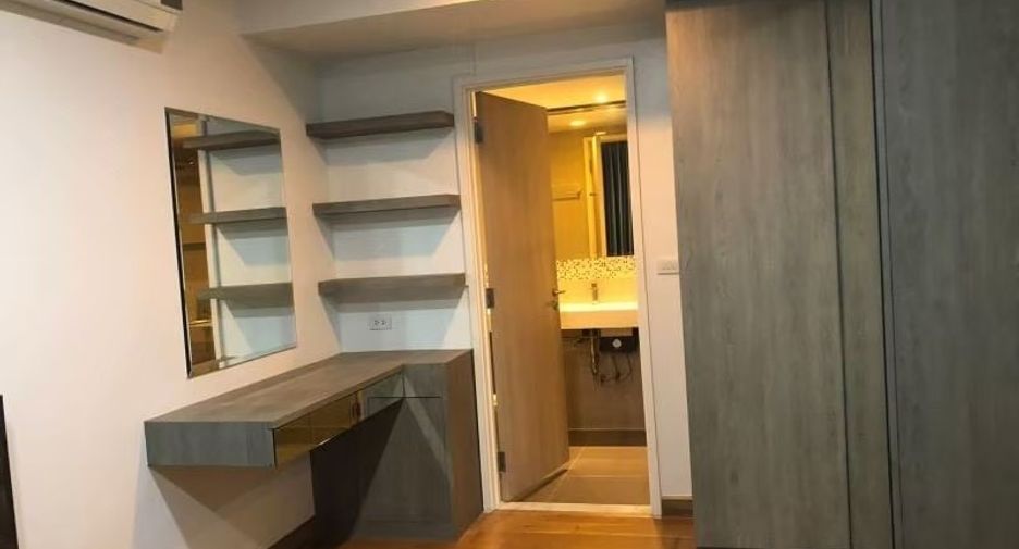 Wohnung zur Miete und zum Kauf mit 3 Zimmer in Watthana, Bangkok