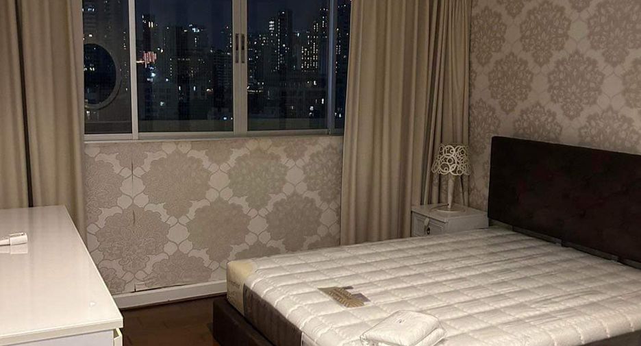 For rent and for sale 3 bedrooms condo in Khlong Toei, Bangkok