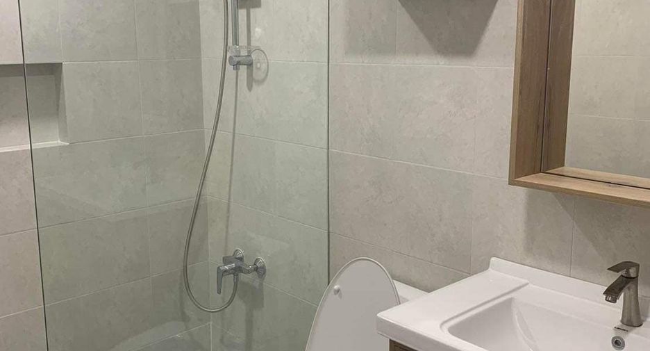 For rent and for sale 3 bedrooms condo in Khlong Toei, Bangkok