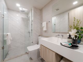 À louer et à vendre 3 chambres condo à Watthana, Bangkok