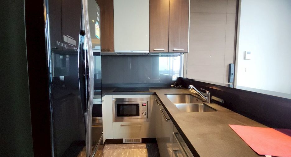 For rent and for sale 2 bedrooms condo in Watthana, Bangkok
