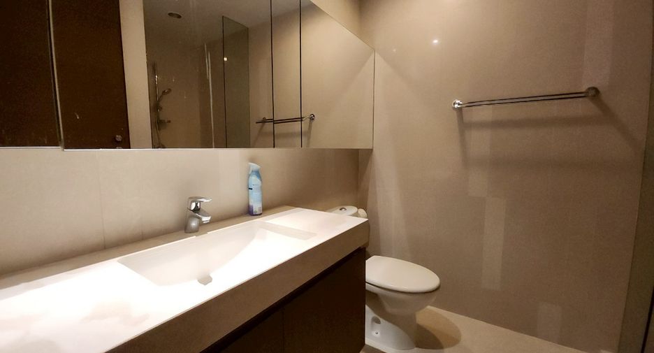 For rent and for sale 2 bedrooms condo in Watthana, Bangkok