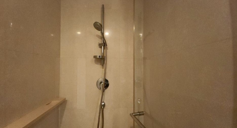 For rent and for sale 2 bedrooms condo in Watthana, Bangkok