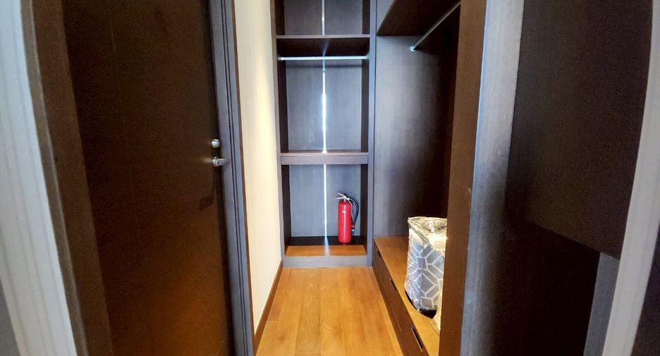 For rent and for sale 2 bedrooms condo in Watthana, Bangkok