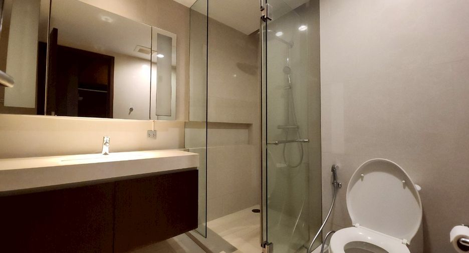 For rent and for sale 2 bedrooms condo in Watthana, Bangkok