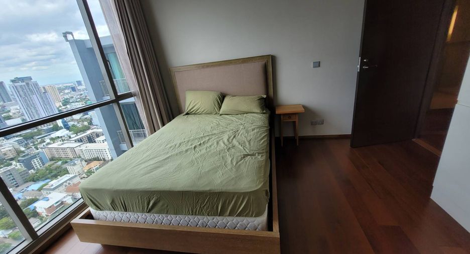 For rent and for sale 2 bedrooms condo in Watthana, Bangkok