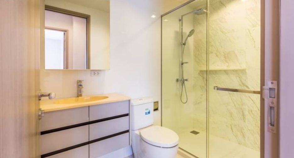 Condo en alquiler y en venta de 2 habitaciones en Watthana, Bangkok