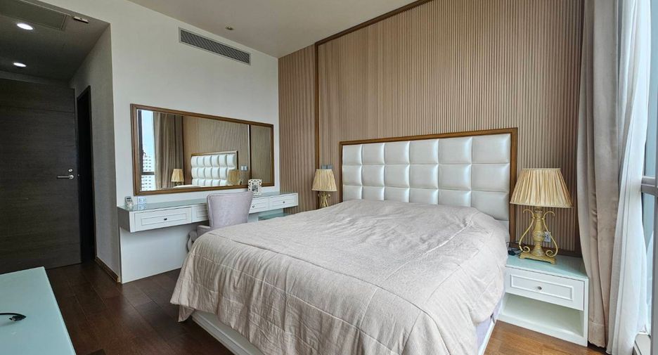For rent and for sale 2 bedrooms condo in Watthana, Bangkok