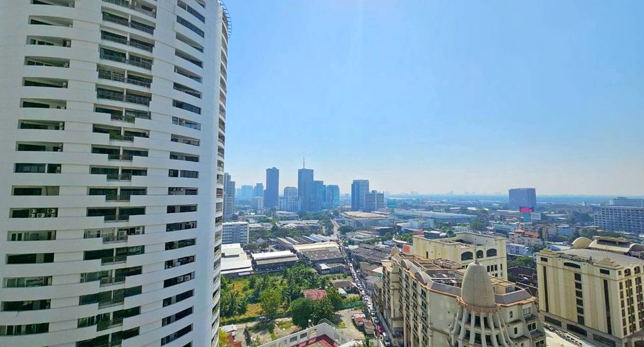 For rent and for sale 2 bedrooms condo in Khlong Toei, Bangkok