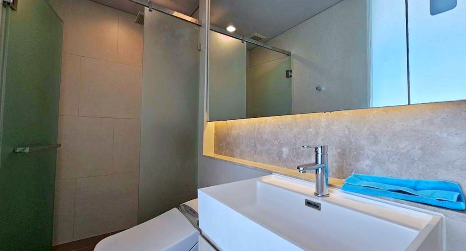 For rent and for sale 2 bedrooms condo in Khlong Toei, Bangkok