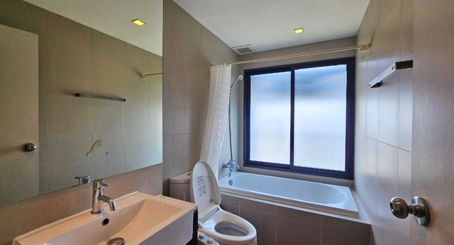 For rent and for sale 2 bedrooms condo in Khlong Toei, Bangkok