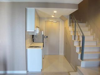 Condo en alquiler y en venta de 2 habitaciones en Phra Khanong, Bangkok