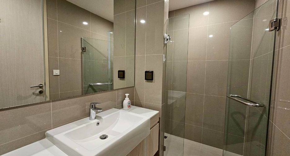 For rent and for sale 2 bedrooms condo in Watthana, Bangkok