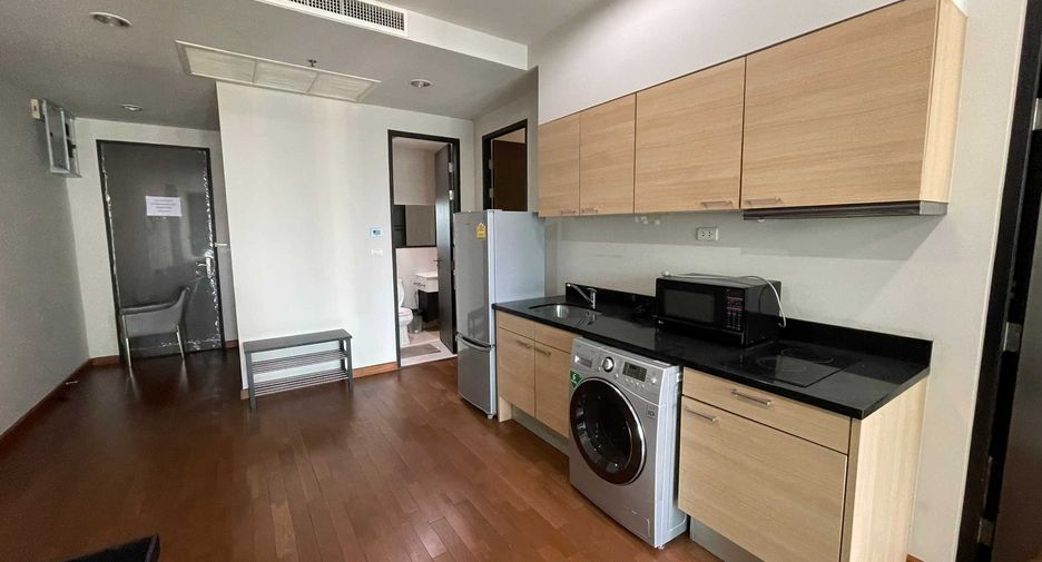 For rent and for sale 2 bedrooms condo in Pathum Wan, Bangkok