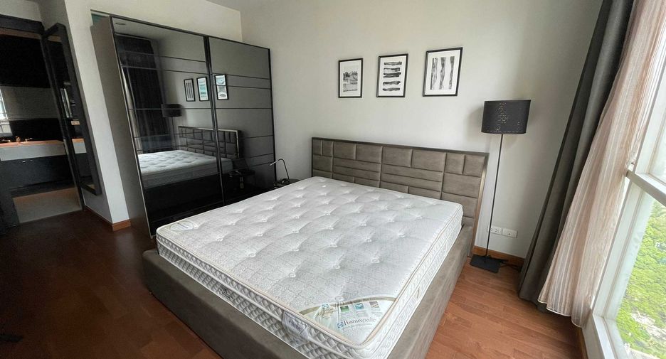For rent and for sale 2 bedrooms condo in Pathum Wan, Bangkok
