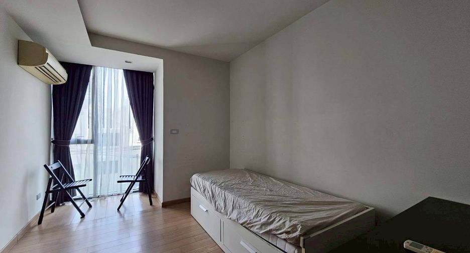 For rent and for sale 2 bedrooms condo in Watthana, Bangkok