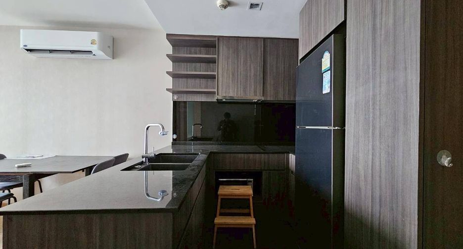 For rent and for sale 2 bedrooms condo in Watthana, Bangkok