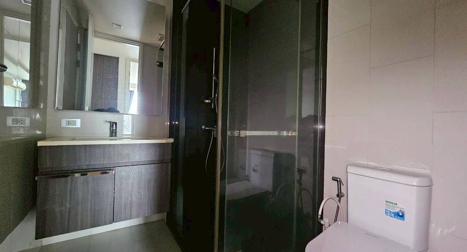 For rent and for sale 2 bedrooms condo in Watthana, Bangkok