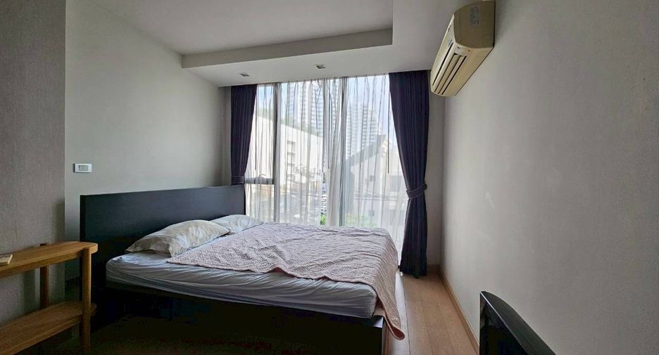 For rent and for sale 2 bedrooms condo in Watthana, Bangkok