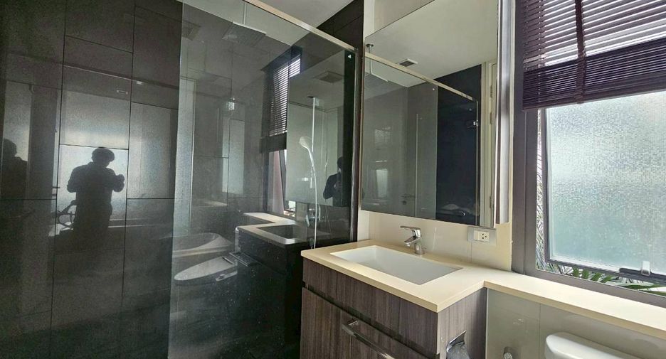 For rent and for sale 2 bedrooms condo in Watthana, Bangkok