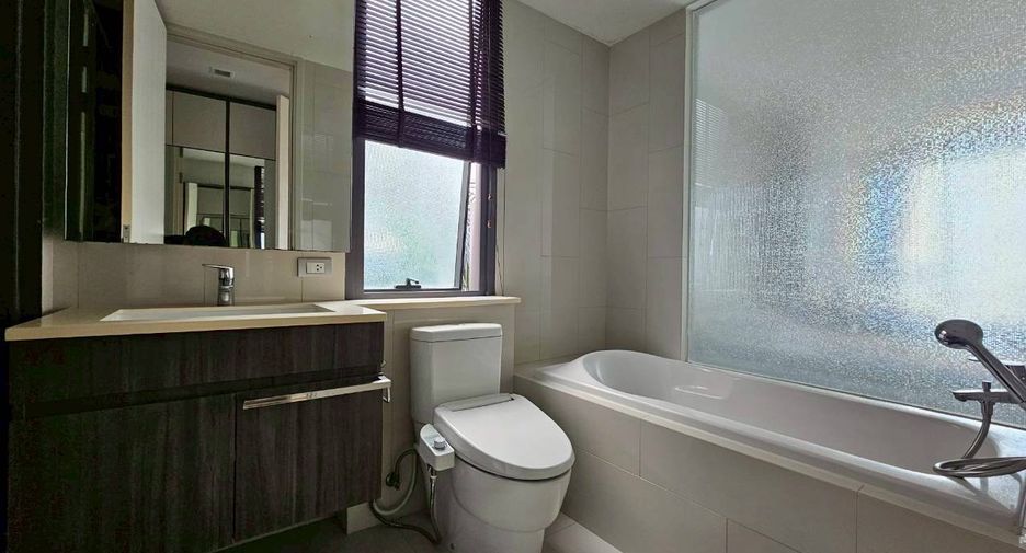 For rent and for sale 2 bedrooms condo in Watthana, Bangkok