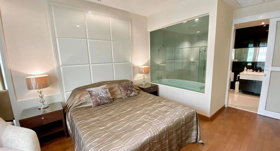 À louer et à vendre 1 chambre condo à Pathum Wan, Bangkok