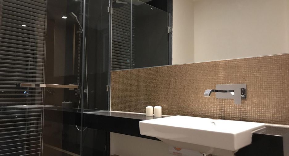 For rent and for sale 2 bedrooms condo in Khlong Toei, Bangkok
