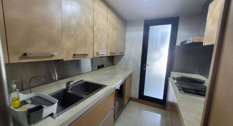 À louer et à vendre 3 chambres condo à Watthana, Bangkok