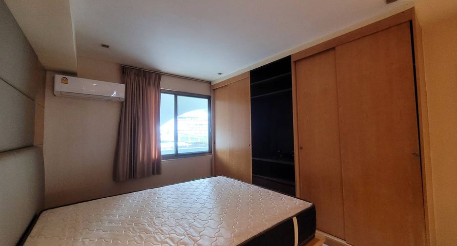 For rent そして for sale 2 ベッドルーム condo in Watthana, Bangkok