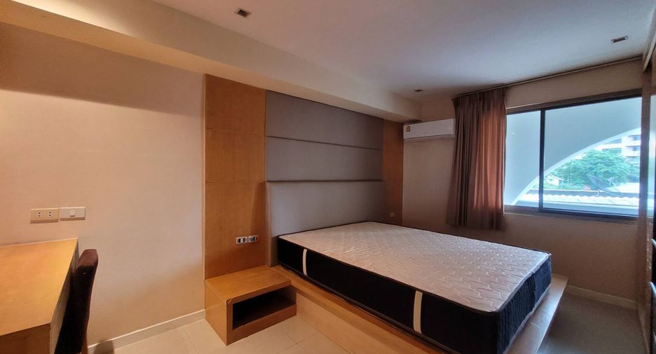 For rent そして for sale 2 ベッドルーム condo in Watthana, Bangkok