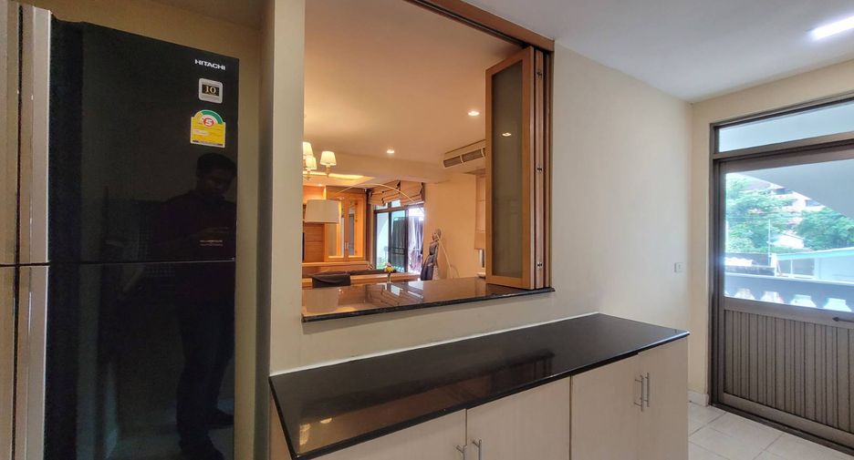 For rent そして for sale 2 ベッドルーム condo in Watthana, Bangkok