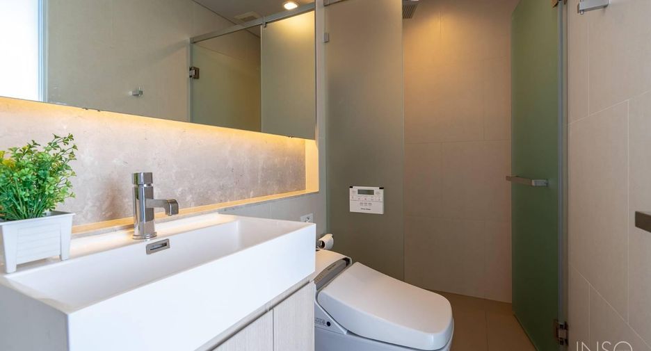 For rent and for sale 2 bedrooms condo in Khlong Toei, Bangkok