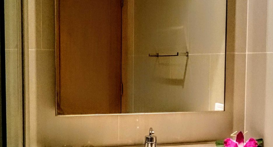 Condo en alquiler y en venta de 2 habitaciones en Khlong Toei, Bangkok