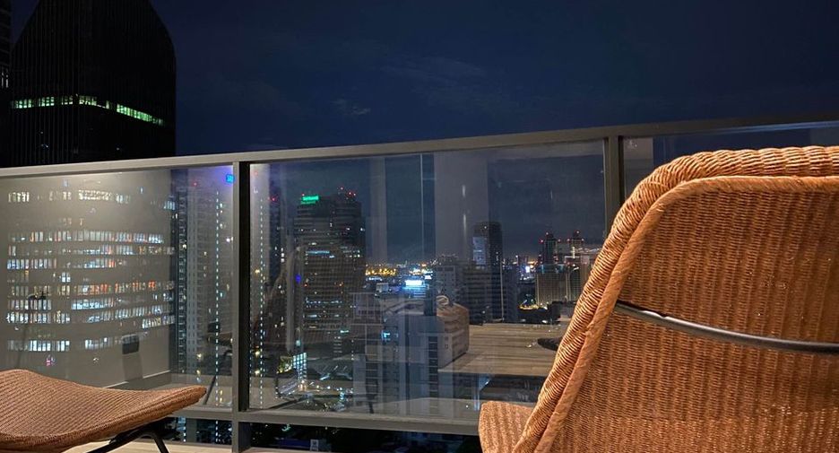 À louer et à vendre 2 chambres condo à Watthana, Bangkok
