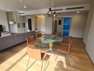 Condo en alquiler de 3 habitaciones en Pathum Wan, Bangkok