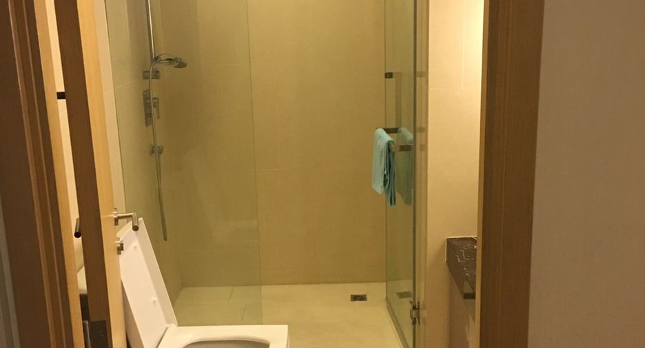 For rent and for sale 2 bedrooms condo in Khlong Toei, Bangkok