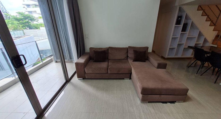 For rent 3 bedrooms condo in Watthana, Bangkok