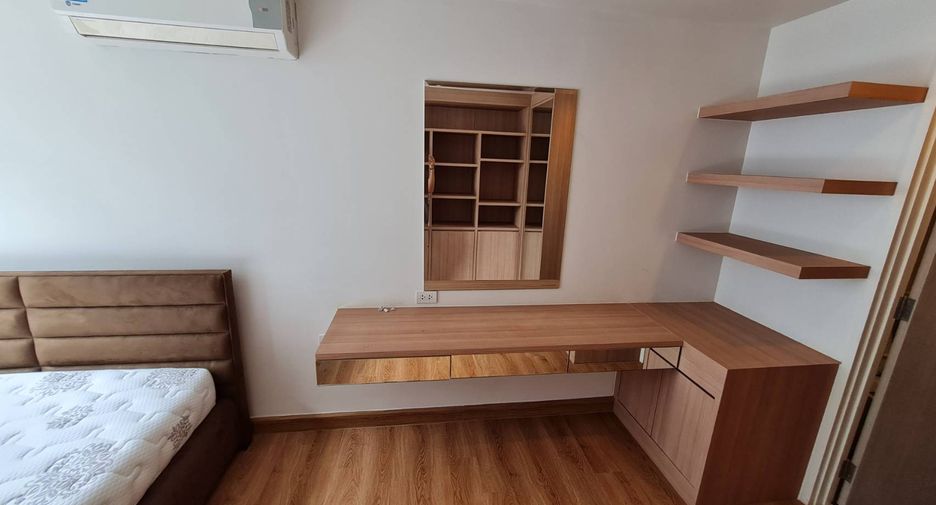 For rent 3 bedrooms condo in Watthana, Bangkok