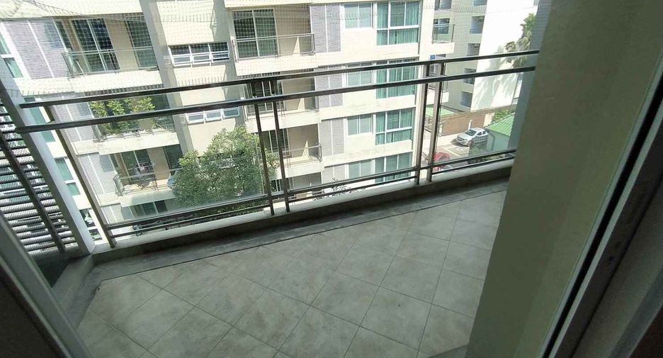 For rent 3 ベッドルーム condo in Watthana, Bangkok