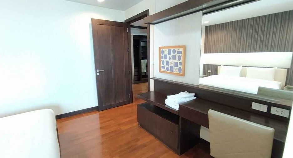 For rent 3 ベッドルーム condo in Watthana, Bangkok