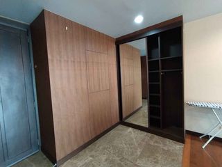 Аренда 3 спальни кондо в Щаттхана, Бангкок