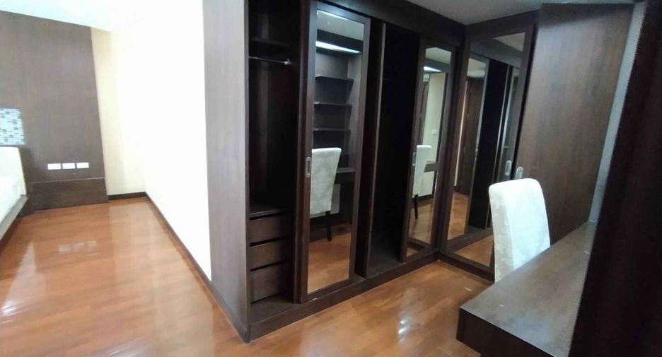 For rent 3 ベッドルーム condo in Watthana, Bangkok