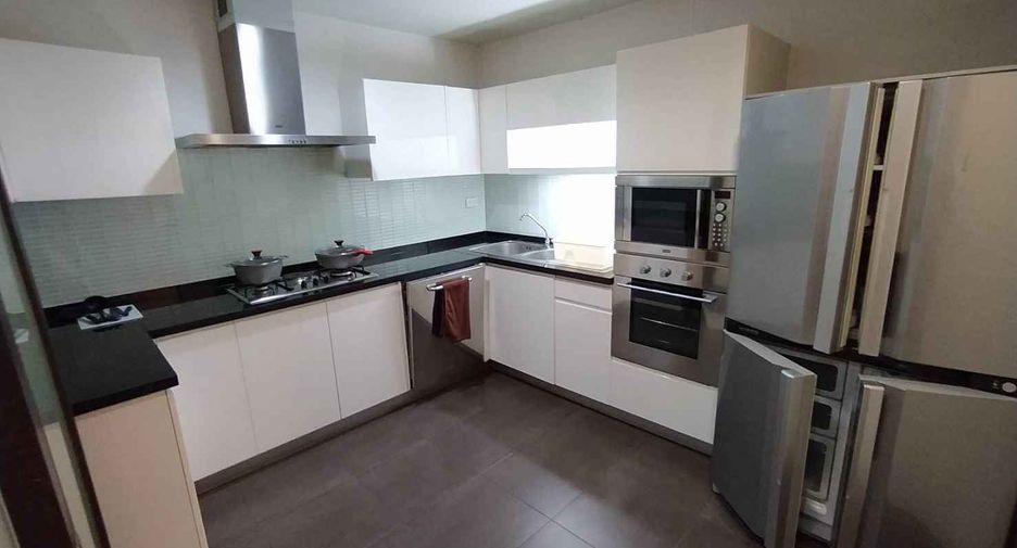 For rent 3 ベッドルーム condo in Watthana, Bangkok