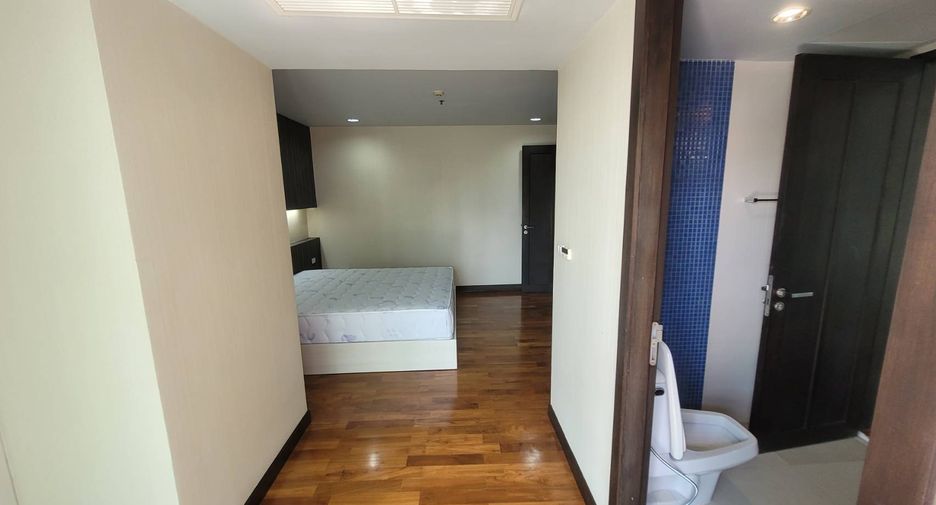 À louer 3 chambres condo à Watthana, Bangkok