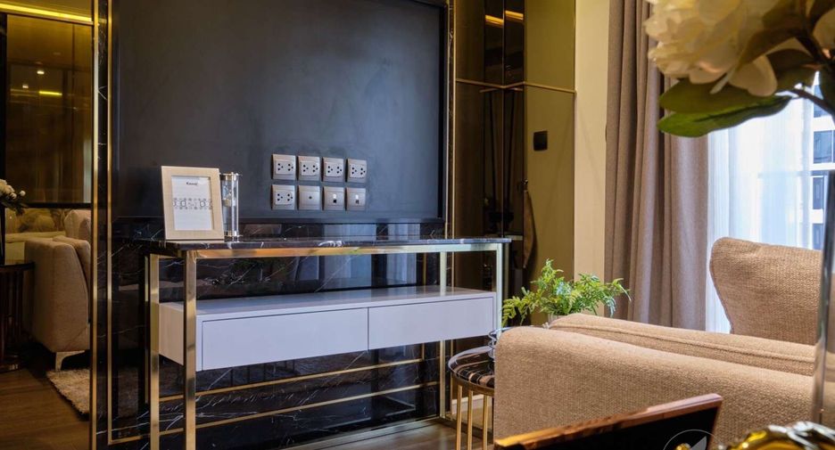 For rent 1 bed condo in Khlong Toei, Bangkok