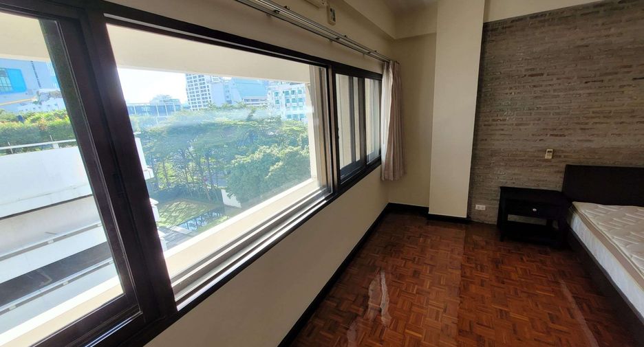 Wohnung zur Miete mit 3 Zimmer in Watthana, Bangkok